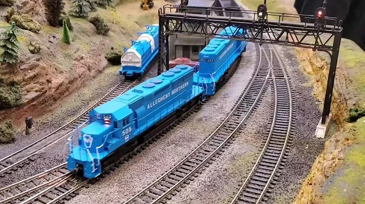 Awesome model trains at the Greenberg train show (Monroeville, PA)