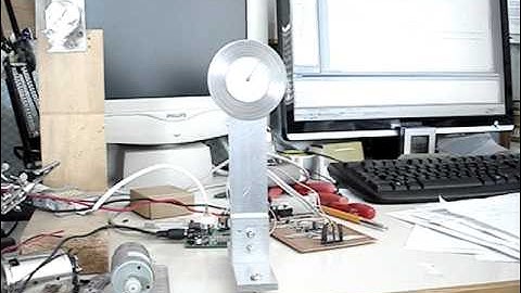 Flywheel inverted pendulum closeup