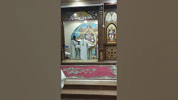 قدوس قدوس قدوس السماء والأرض مملؤتان من مجدك الاقدس 