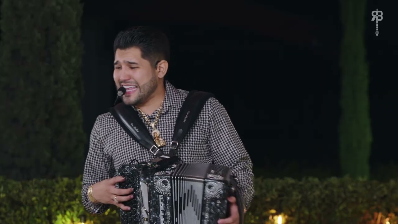 19 Dias Y 500 Noches - Raul Beltran (Video Musical)