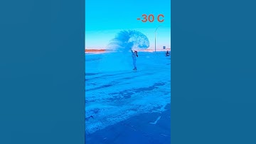 Boiling water thrown in extreme cold - Mpemba effect experiment🔥💦🫧❄️   #science #winter #canada