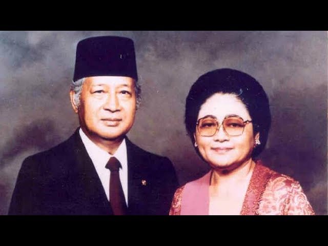 Gugur Bunga buat Soeharto (By Idris Sardi) class=