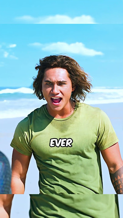 Arthur teaches Aquaman how to use the trident #aquaman #shorts