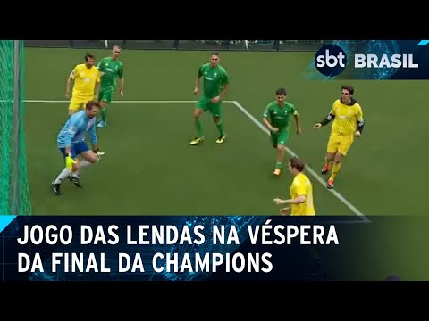 Video jogadores-lendarios-se-reunem-em-partida-amistosa-na-vespera-da-final