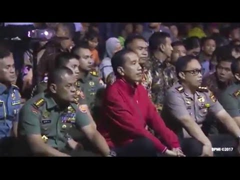 Usai Nobar Film G30S/PKI, Jokowi dan Panglima Sapa Warga 