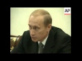 Putin meets pro-Moscow Chechens, comments