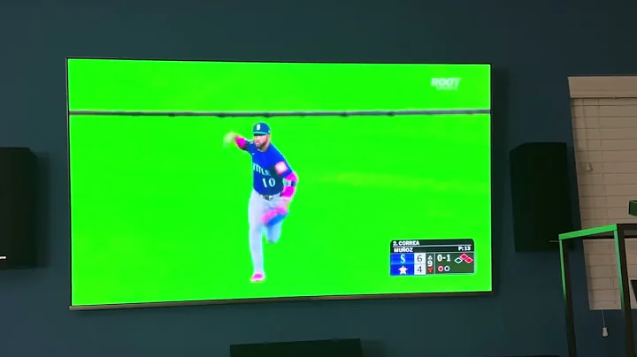 Mariners fan reaction to Robles catch and game-ending double play vs. Astros (9/20/25)
