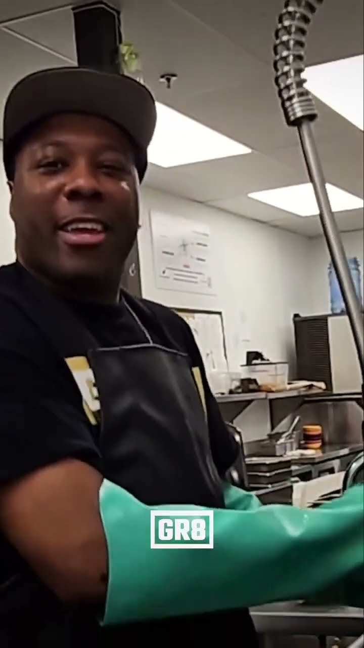 This Man's Dishwashing Routine Will Shock You! Experience the hypnotic rhythm of dishwashing! This
