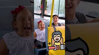  Novas regras no ônibus escolar e na escola com Maria Clara MC Divertida | New rules for kids #shorts 