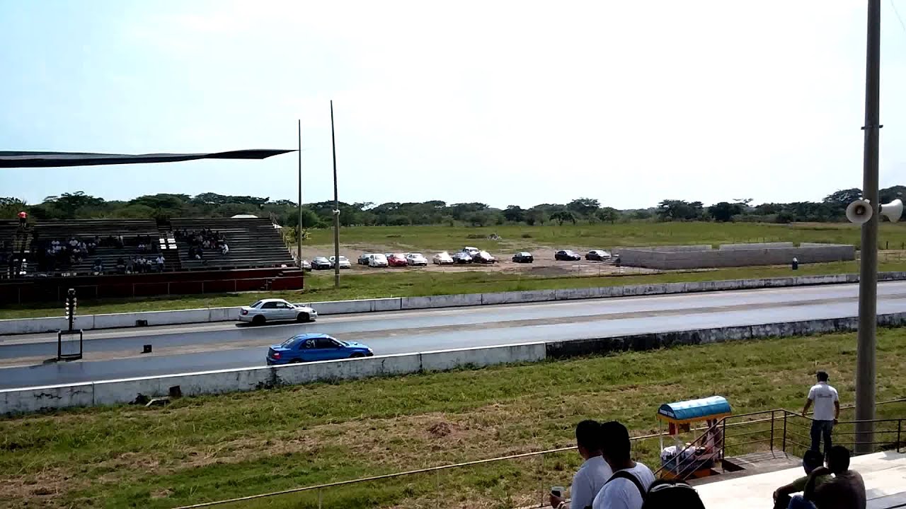 WRX VF39 vs STI Guatemala Raceway