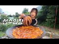 문어떡볶이 20인분! 문어 직접 잡았습니다..솥뚜껑에 문어튀김이 들어간 떡볶이 먹방!  Korean mukbang eating show