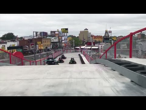 Vídeo: Esta Loca Pista De Karts De 4 Pisos En Las Cataratas Del Niágara Se Siente Como Mario Kart