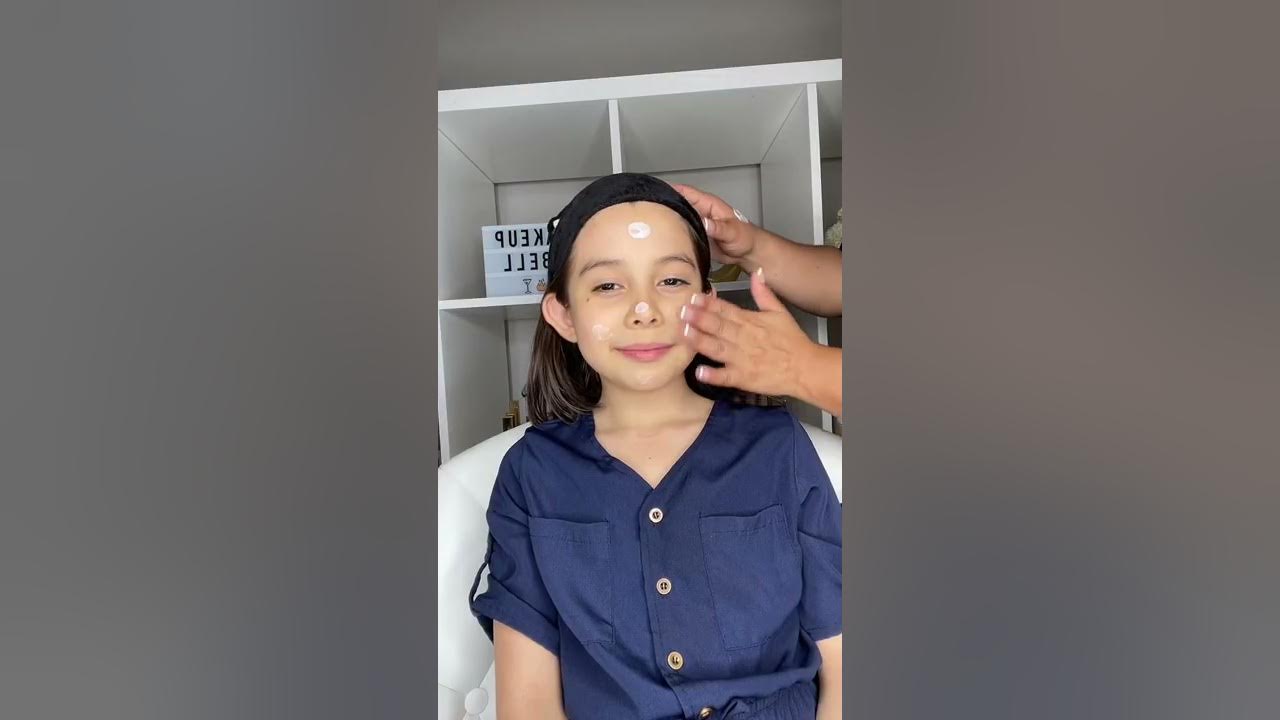Maquillando una niña de 5 años😍😍 #makeup #makeuptutorial #trend