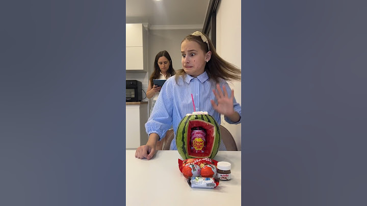Короче говоря Алинка спрятала вкусняшки  в арбуз #shorts #funny
