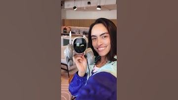 AI ROBOT: Loona always picks the best options 😬