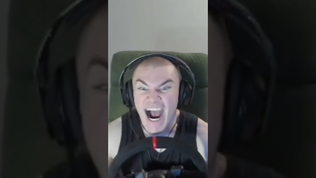 дерзко опять подпевает 