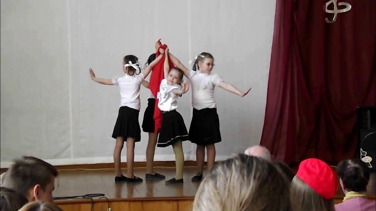 Картинки к танцу а закаты алые. Танец на песню а закаты алые. Инсценировки а закаты алые. Танец закаты алые в детском саду на 9 мая. А закаты алые танец.