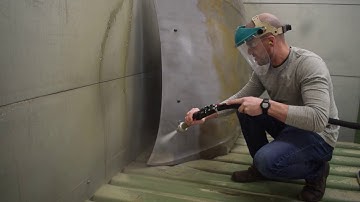 Dustless blasting a Hood (video) - ECO-Flex® ECO-100