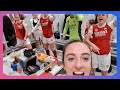 VLOG | Hair cuts & three big points against Man Utd ⚽ | Lisa Evans & Vivianne Miedema