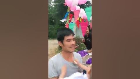 Đám cưới quê em. Rước dâu ..máy cày.