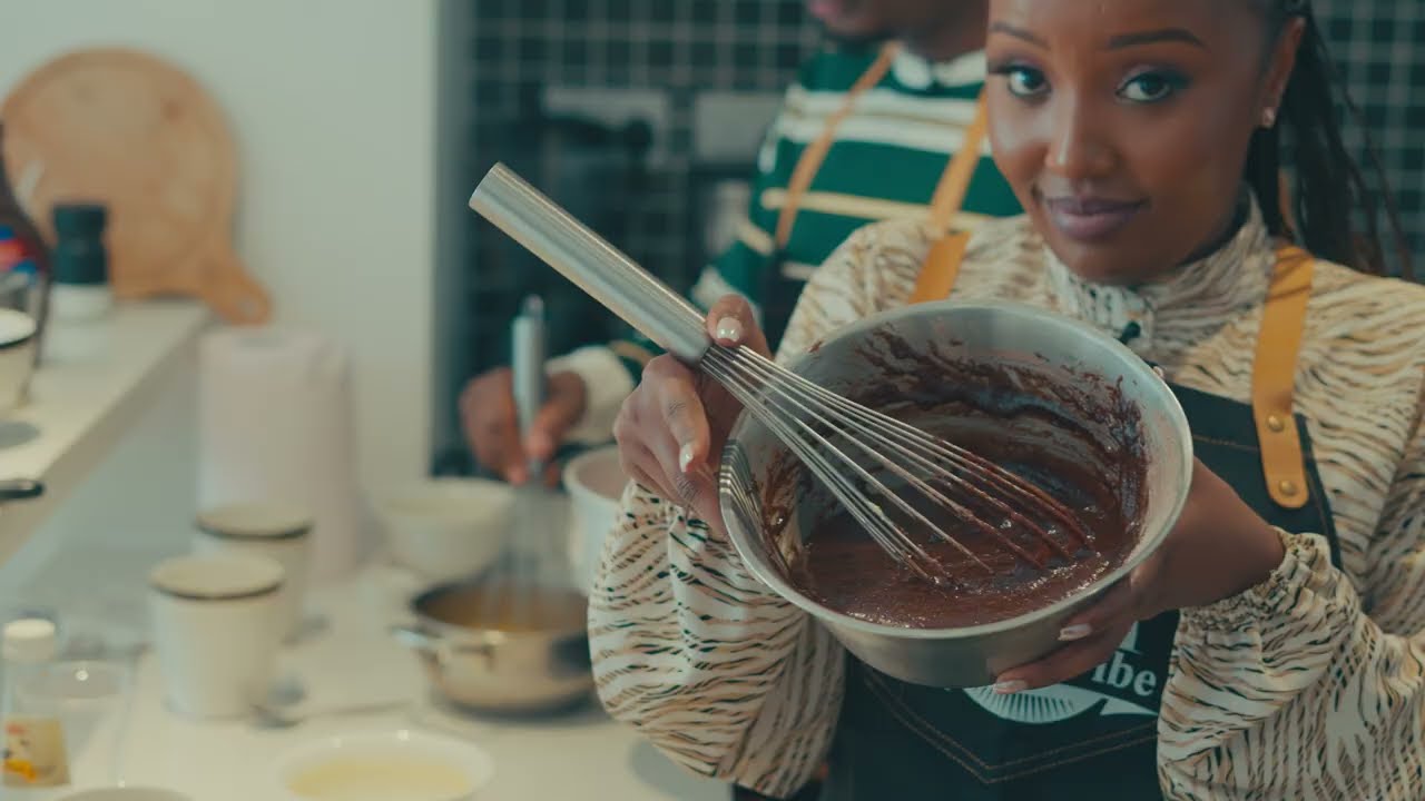 WHO IS THE BETTER BAKER?|| Working Together ||Tulijua Hatujui||FT Brown Vibe Coffee and Pastry