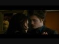 New Moon Kissing and romantic scenes