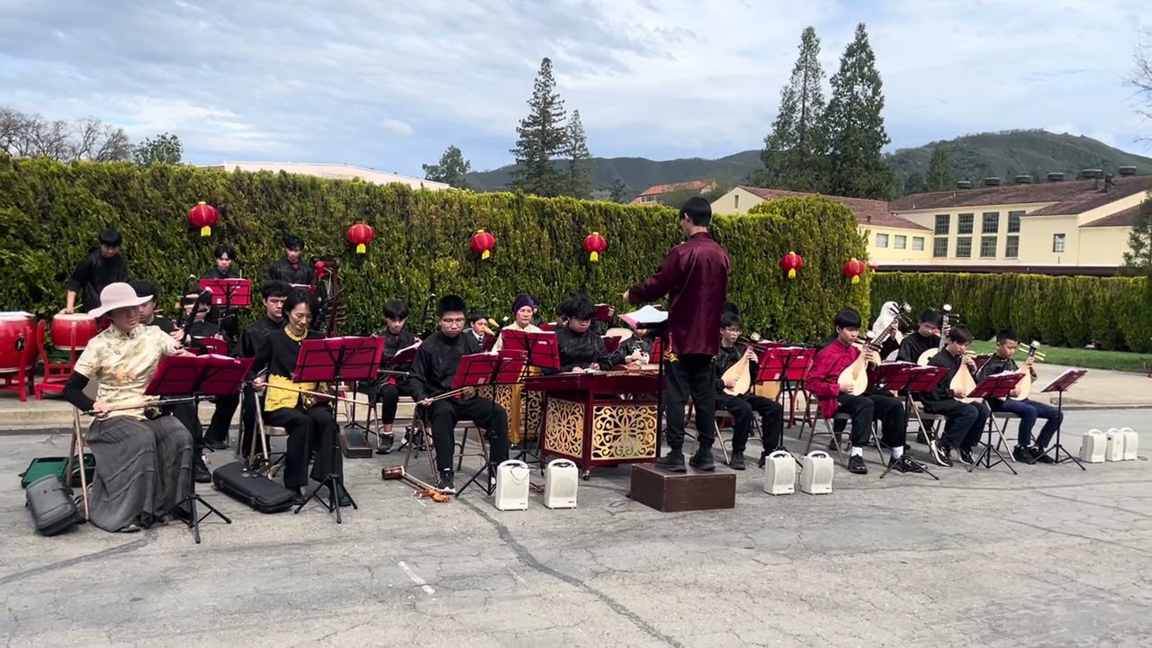 喜氣洋洋Happiness in the air