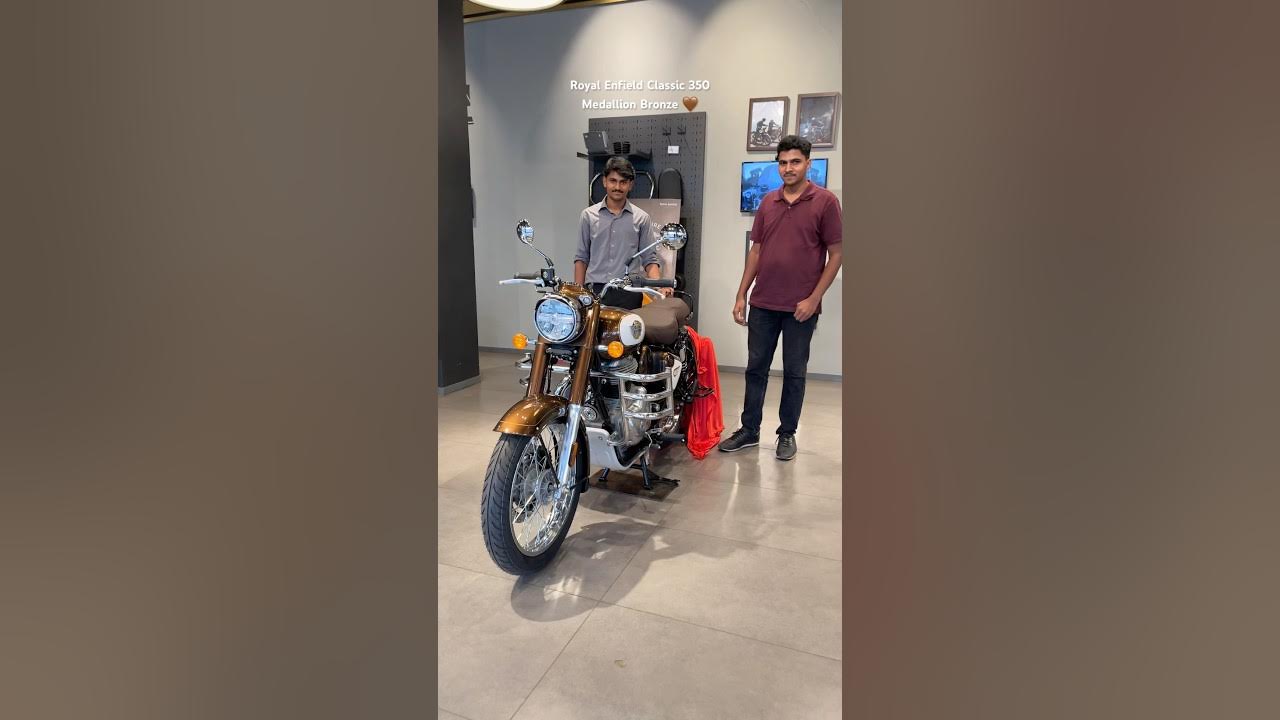 I bought Royal Enfield Classic 350 Medallion Bronze 🤎🤩 #bulletlover #bike #royalenfield #shorts I bought Royal Enfield Classic 350 Medallion Bronze 🤎🤩 #bulletlover #bike #royalenfield #shorts