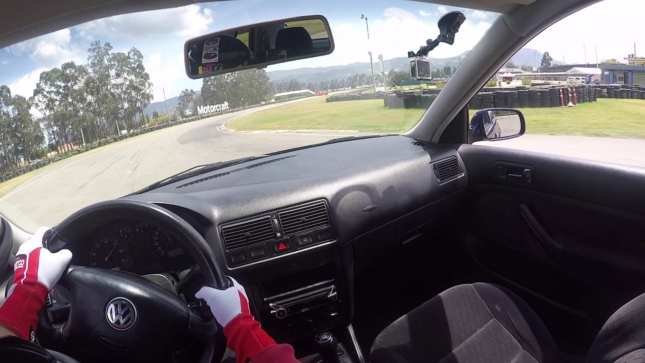 Desempeño VW Golf MK IV en pista