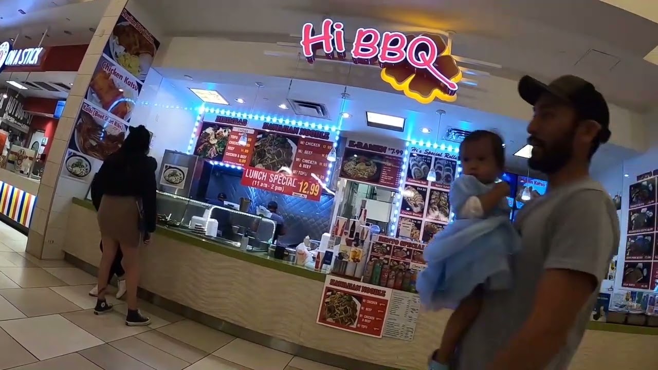 [Shopping in CA] Food Court at Cerritos Mall in Cerritos, CA