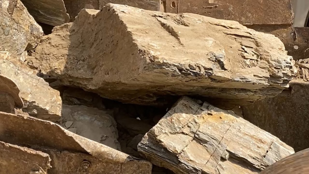 🔥“HEAVY BOULDERS CRUSHING Moments Caught On Camera (MOST INTENSE DRAMA EVER)”#stonecrusher