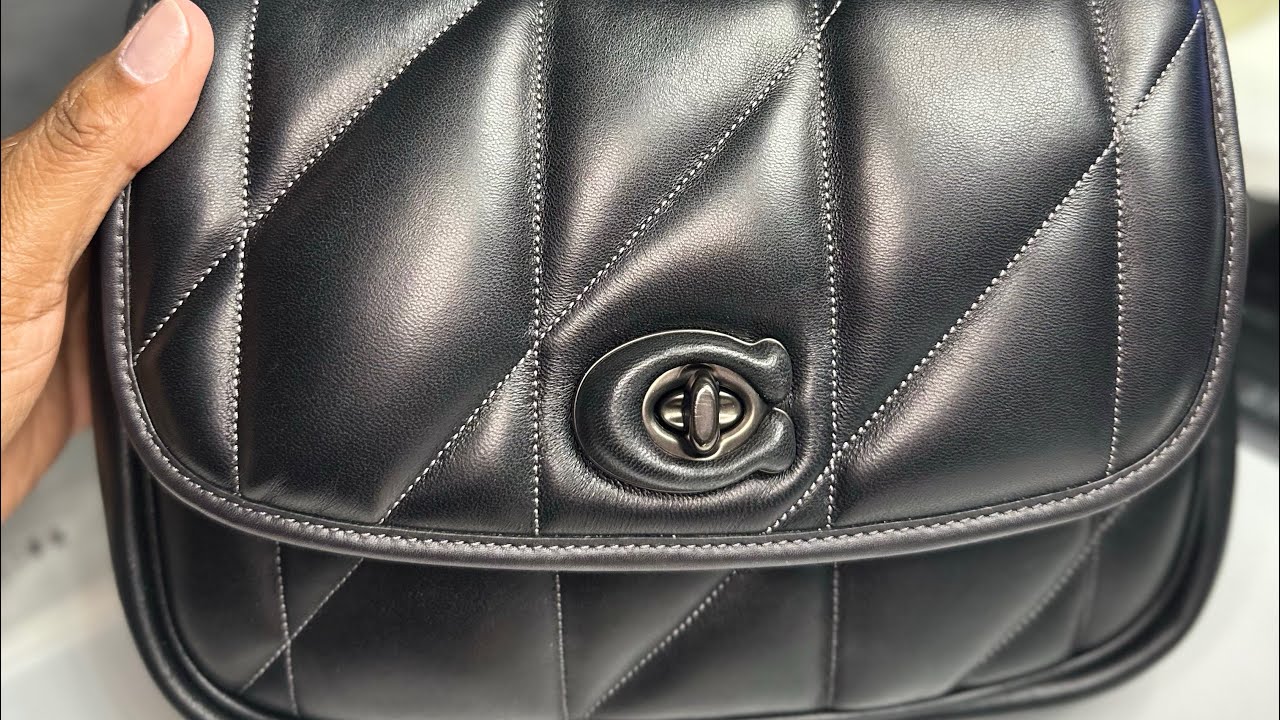 Dooney & Bourke Leather Lola Pouchette Crossbody Shoulder Bag Black W/Tags