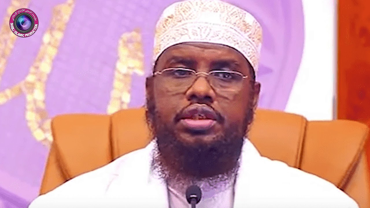 Voyaga yetgan, xushchaqchaq ayollar ishtirokidagi rus pornosi