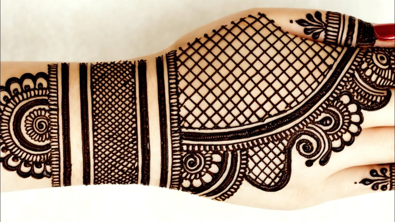 Красивый дизайн Менди на спине | Менди | хна 