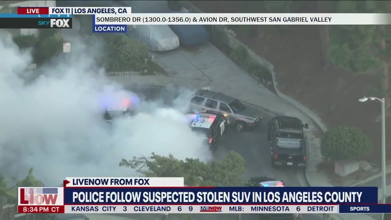 ⁣Police chase: suspect guns it in reverse, filling neighborhood with smoke  | LiveNOW from FOX