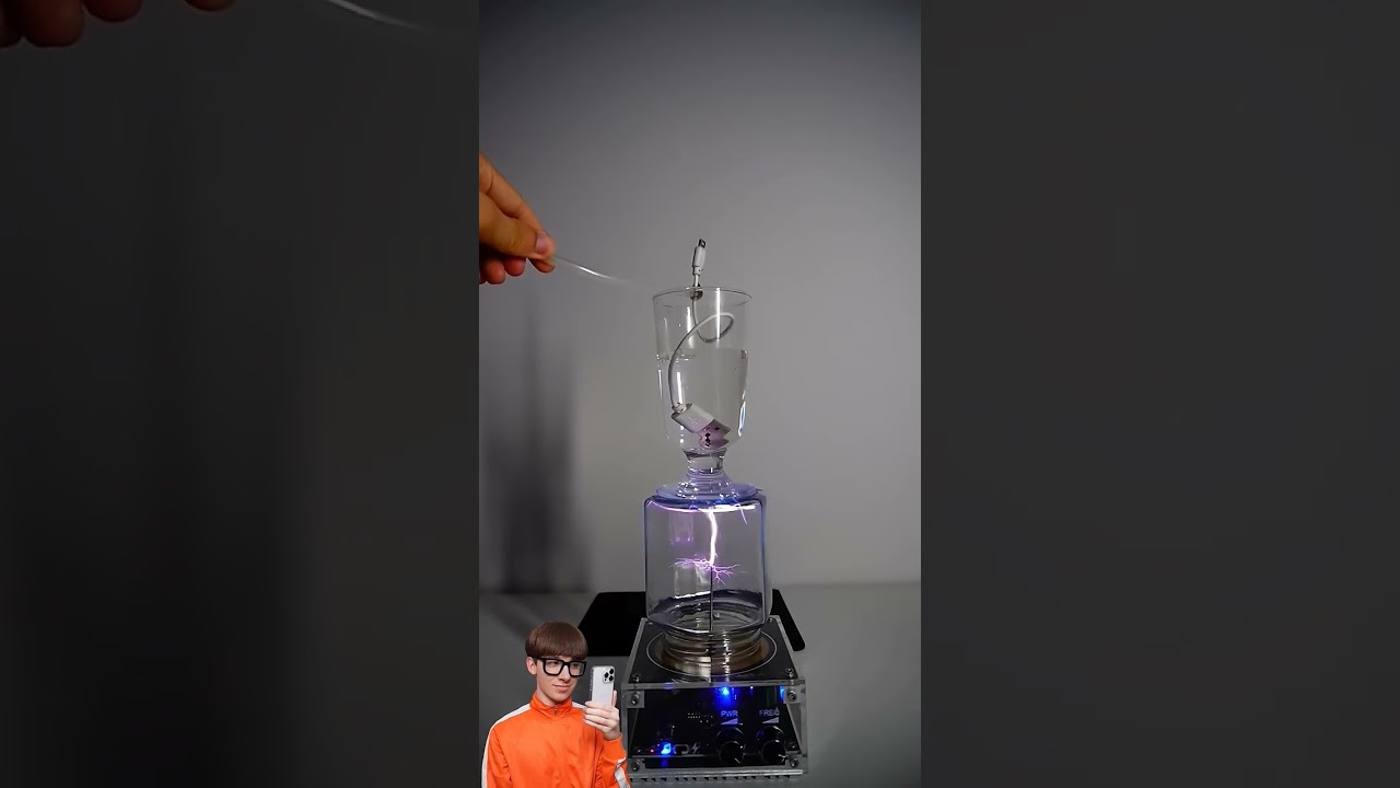 Can lightning ⚡ power a lightbulb 💡 