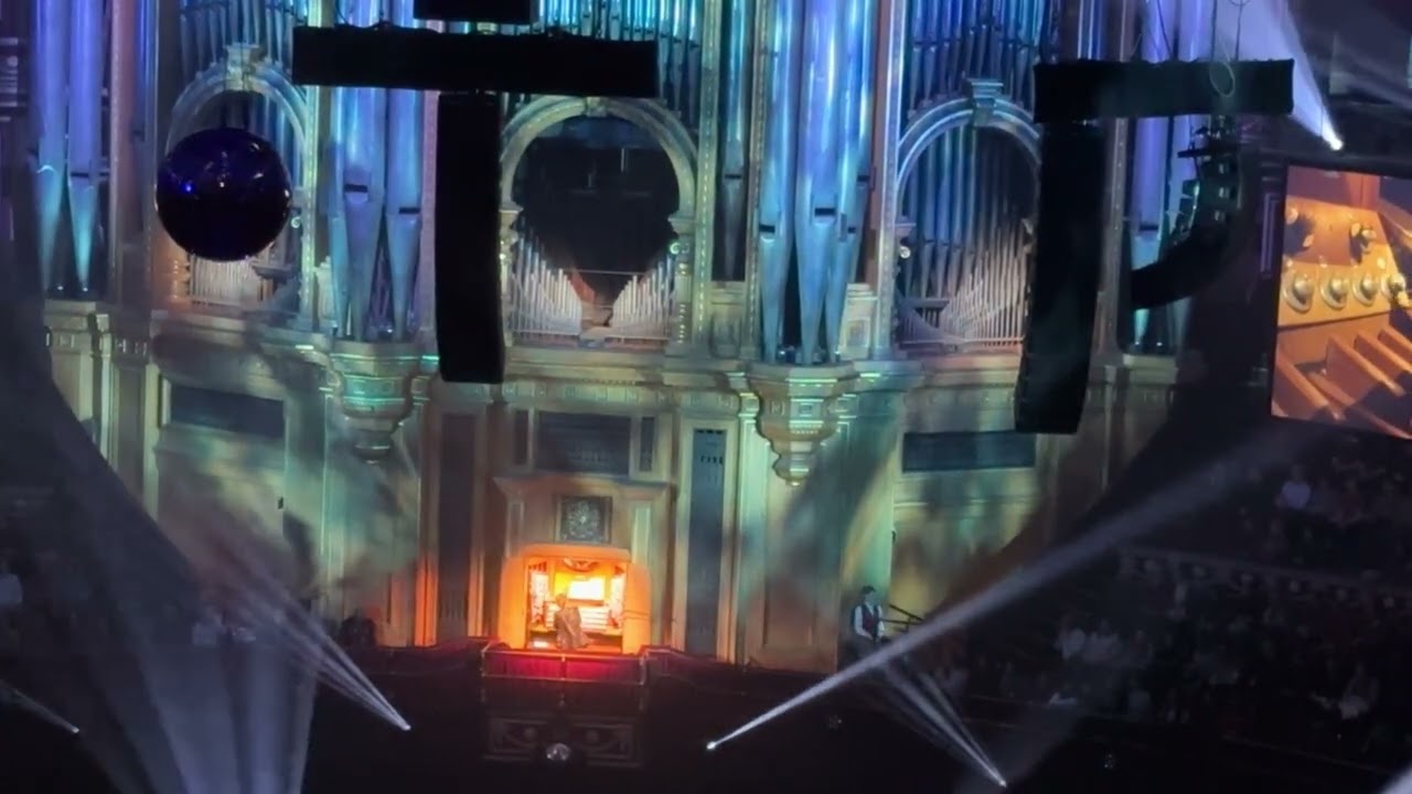 Nimbus (Eunike Tanzil)