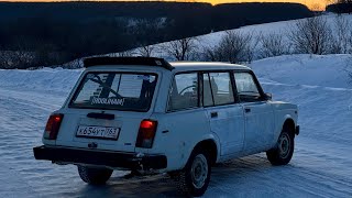 USSR VAZ 2104 Russian winter drift