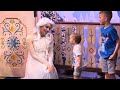 Meeting Anna &amp; Elsa for the first time - Epcot Norway