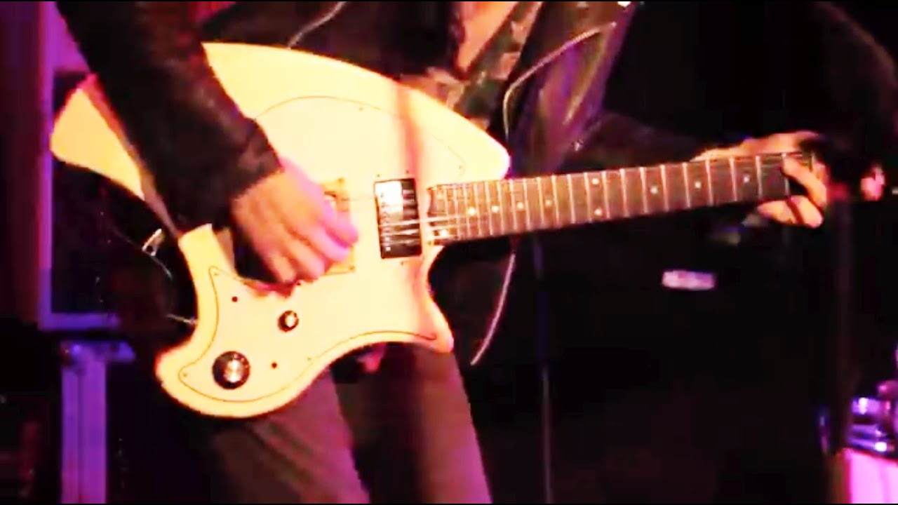 Warm Soda - "Cryin for a Love" at Treppenhaus Rorschach La Suisse Primitive (2015)