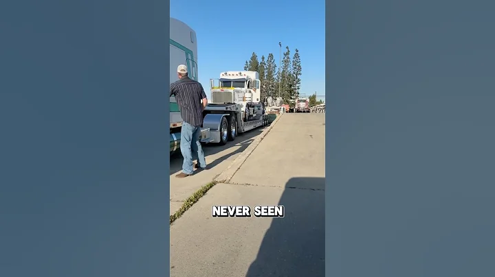 Folding lowboy trailer. #trucking #heavyhauler #trucker #rgn