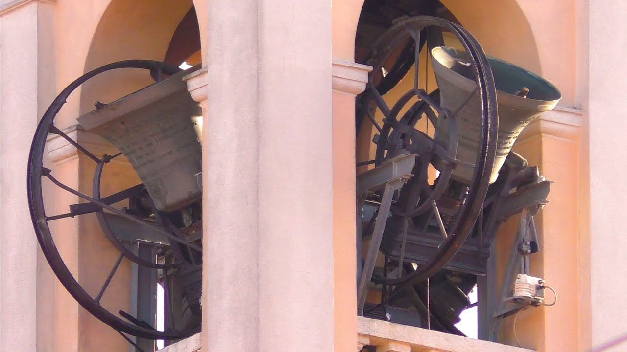 Le Campane di Cairate, località Bolladello (VA) - Chiesa Parrocchiale di Sant'Ambrogio Vescovo