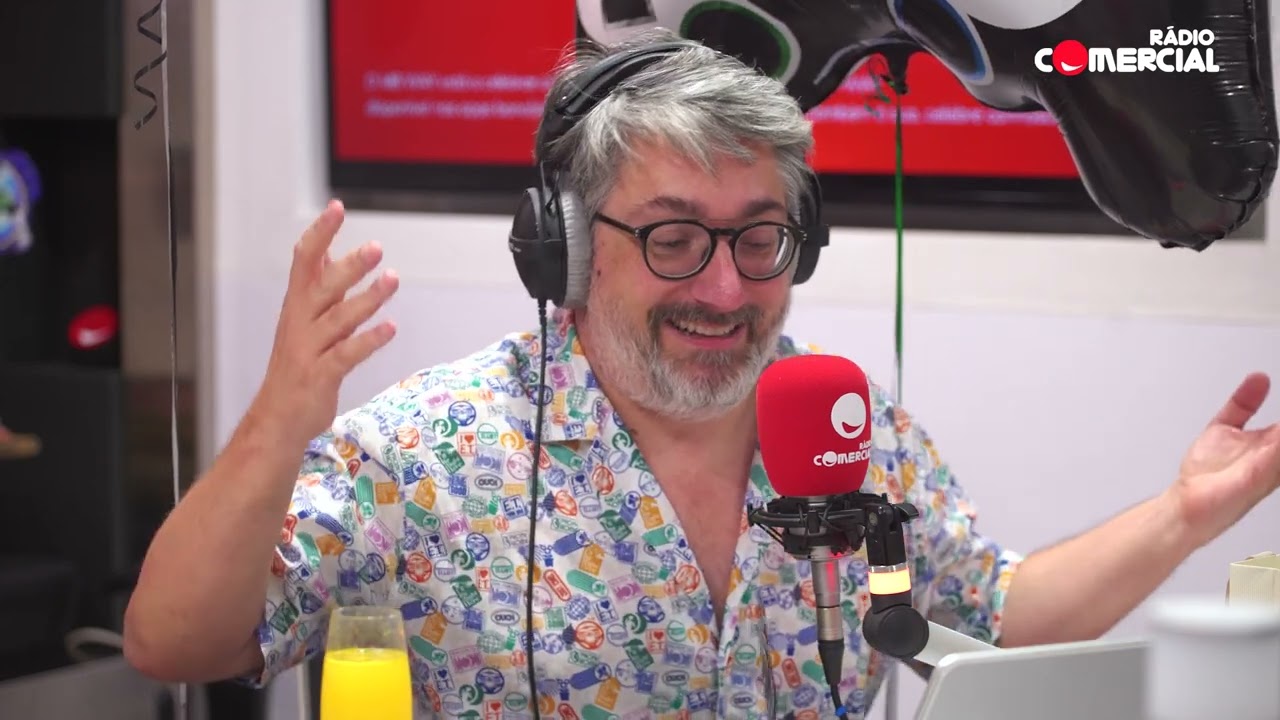 Rádio Comercial | A edição do dia em que o autor disto faz anos!!!!!! - O Homem Que Mordeu o Cão