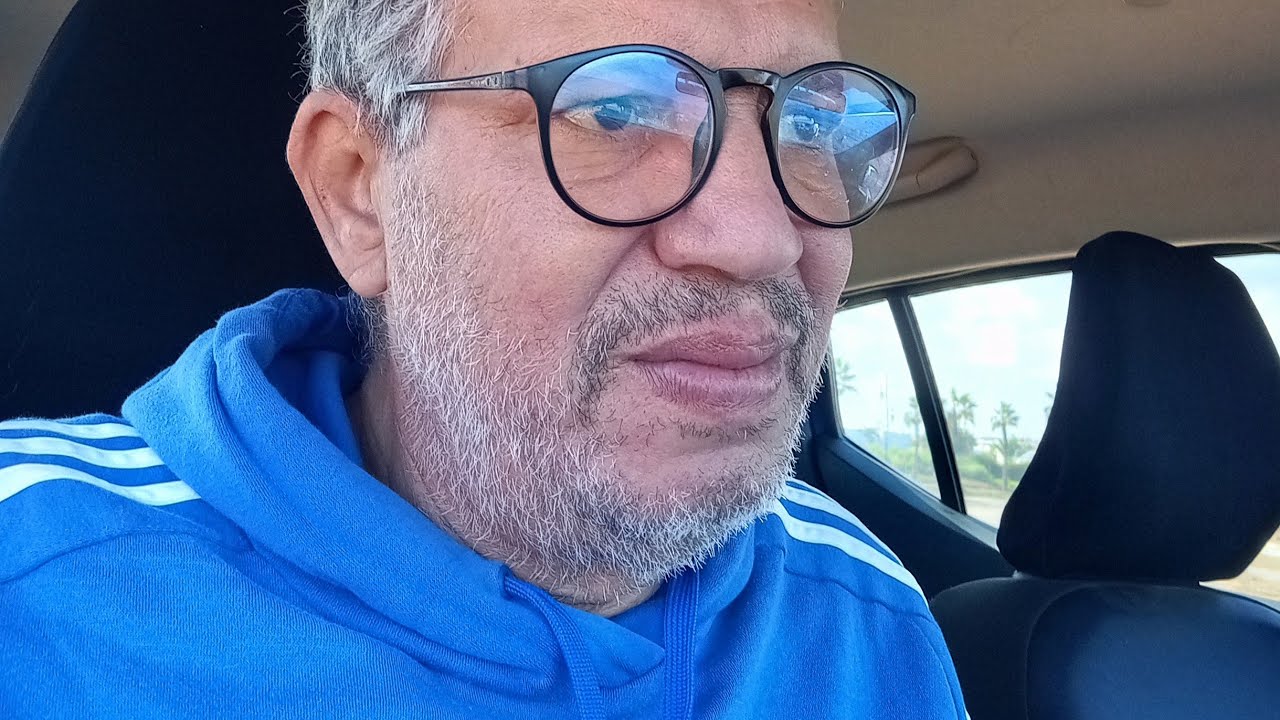 الحسن اللحية ليس خبيرا كملو القصة