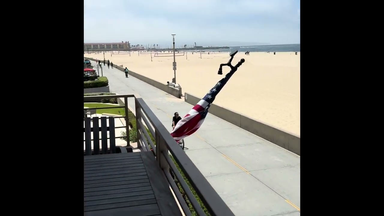 White sectional cleaning Manhattan Beach, California 