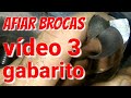 como afiar Brocas com gabarito à mão Livre  com afiador simples manual vídeo 3, gabarito de amolar