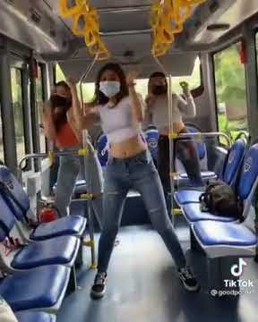 GAYA DALAM MOBIL !!! || bodi aduhai GOOD PONSEL cantik sexi