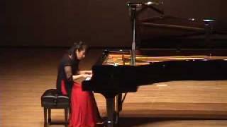 Liszt La Campanella played by Atsuko Seta.