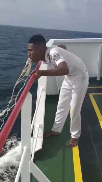 Taruna Mabuk Laut