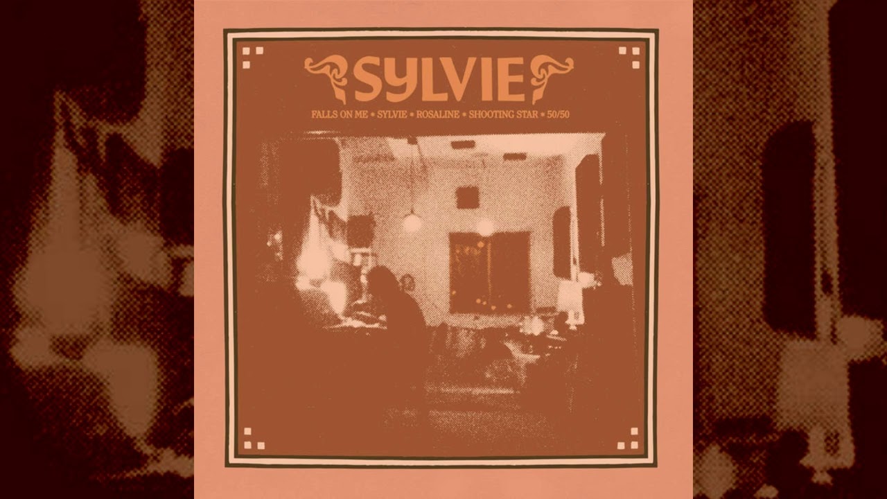Sylvie - Falls on me accords